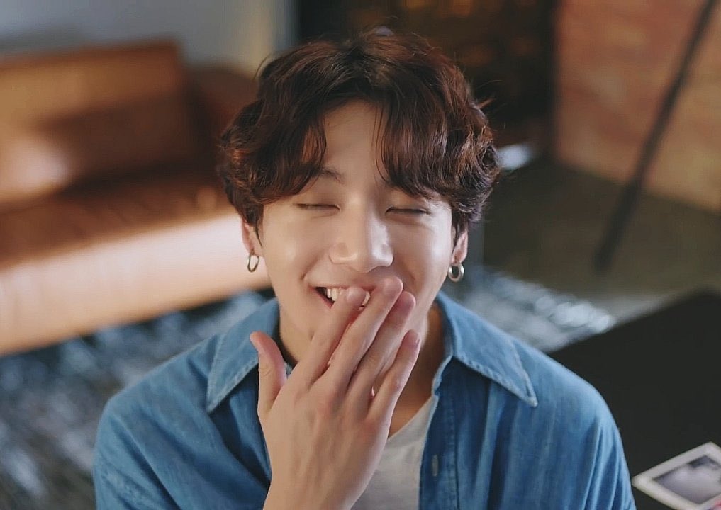 standard_JK's tweet photo. 😆🤭 https://t.co/oQgW3nUk55