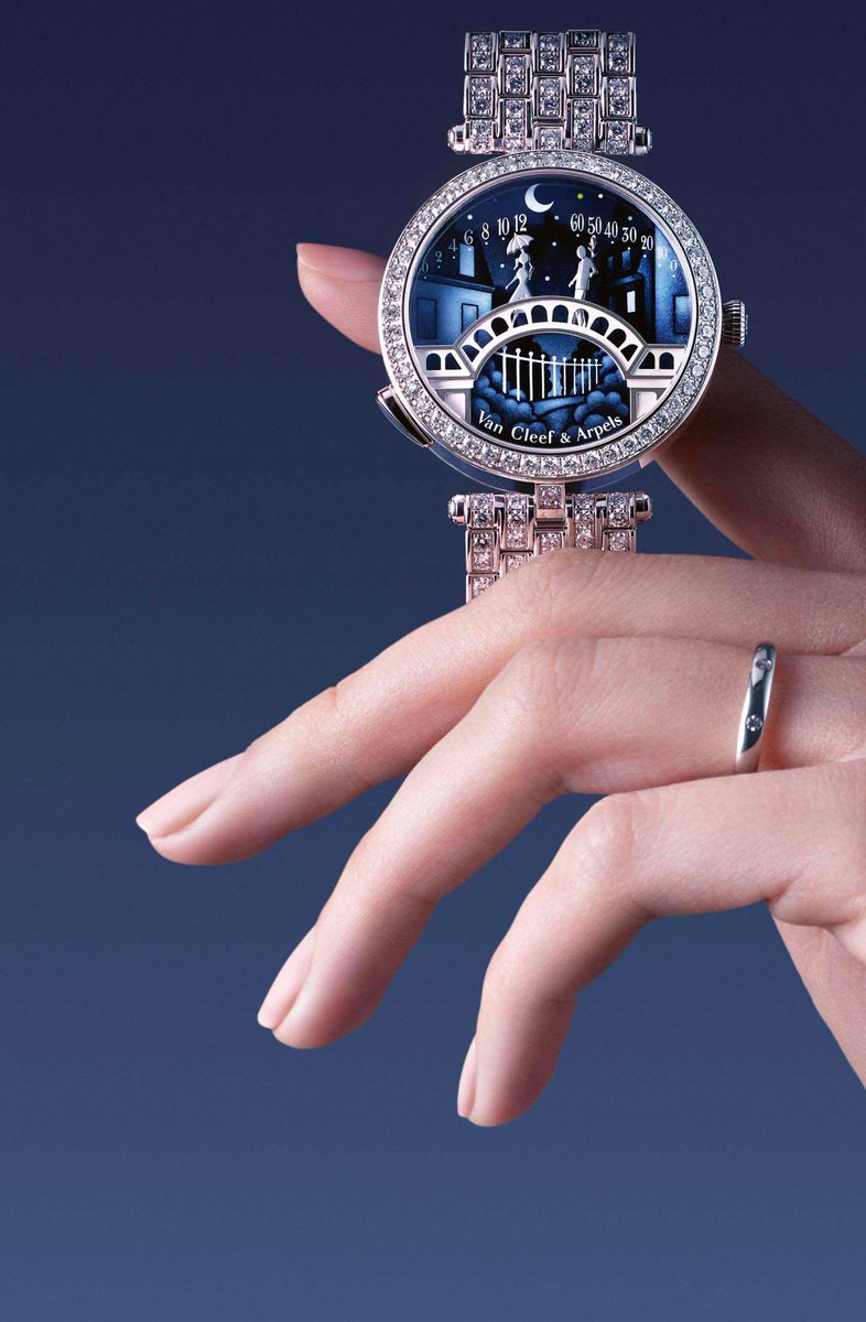 cotedesmontres's tweet photo. #Lady #Arpels Pont des #Amoureux
• #Complications #Poétiques
• Un mouvement au service de l’#amour
• Tendres #Saisons
@vancleefarpels #LadyArpels #PontdesAmoureux #ComplicationsPoétiques
https://t.co/I89Iptewfx https://t.co/KtBUt2xFmT