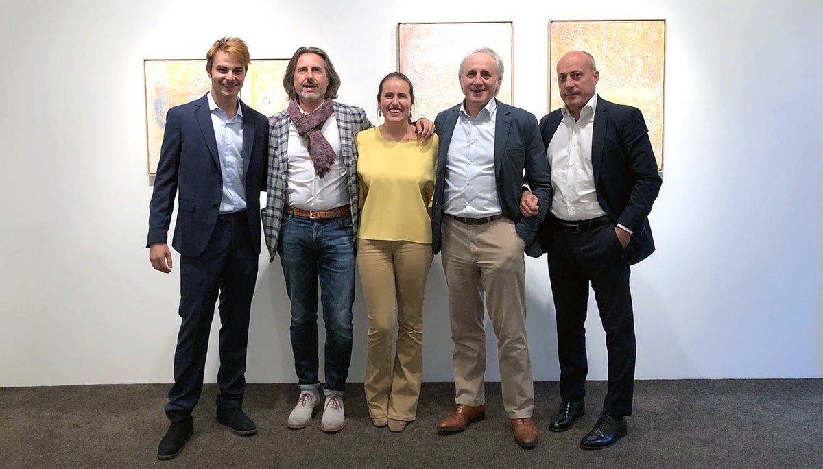 Andrea, Carlo, Paolo, Sara and Saverio wish you happy holidays and a joyful New Year. Repetto Gallery will be closed until January 5, 2020.
.
.
.
.
#repettogallery #seasonsgreetings #happyholidays #repettofamily