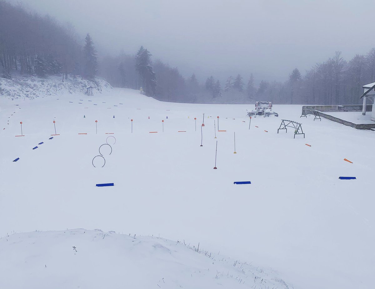 Comenzamos la semana de #Navidad en #Somport!! Os esperamos  con el #aula de clase, lista 😊
#Escuela de #esquinordico con  clases y cursillos para todos 
Tel : (00 34) 620 425 169
somport@escuelaesquinordico.com
escuelaesquinordico.com
#nórdico en #Pirineos 😍❄
#esquidefondo