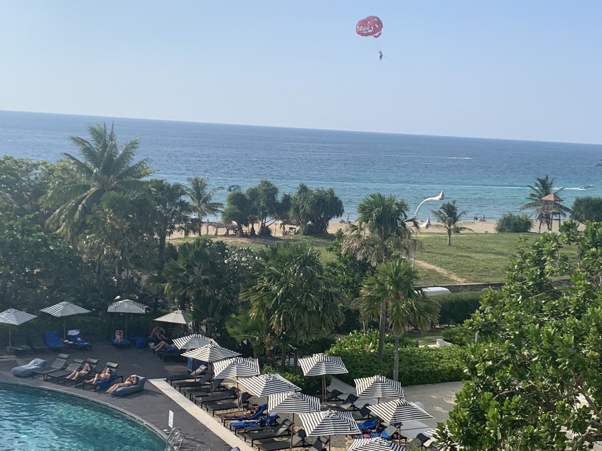 ircoetzee's tweet photo. And so it begins.... #vacation #summertime #beachbum #helloPhuket https://t.co/TFWbChGKUQ