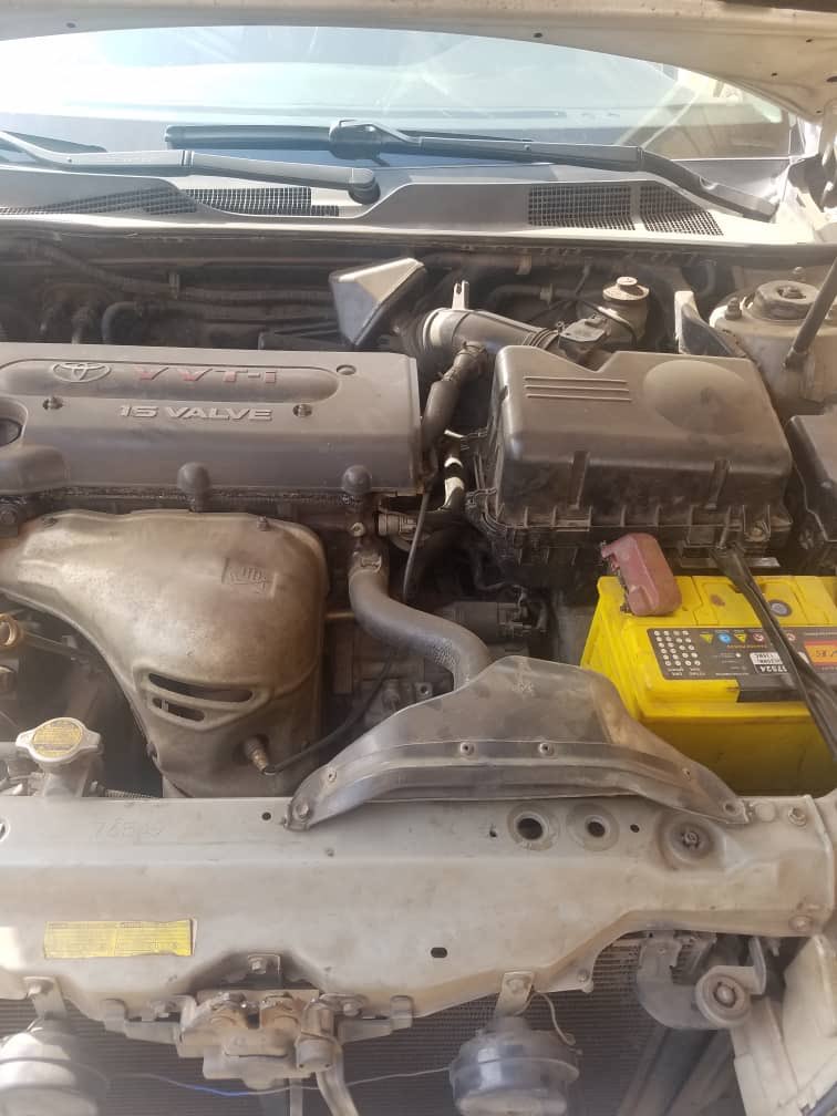 YoungLobzy's tweet photo. #CARALERT 2006 Toyota Camry, MANUAL transmission, mileage around 100k, first body, too clean, notin to fix! Condition as good as toks. Priced Detty at just N1.1m. @Otunbakush1 @PELSAUTOS @Thrive_Autos @ireteeh @consultcarpital @180autos @SipogaAutosNG please help me RT. thanks o https://t.co/CCtCPmzLb9