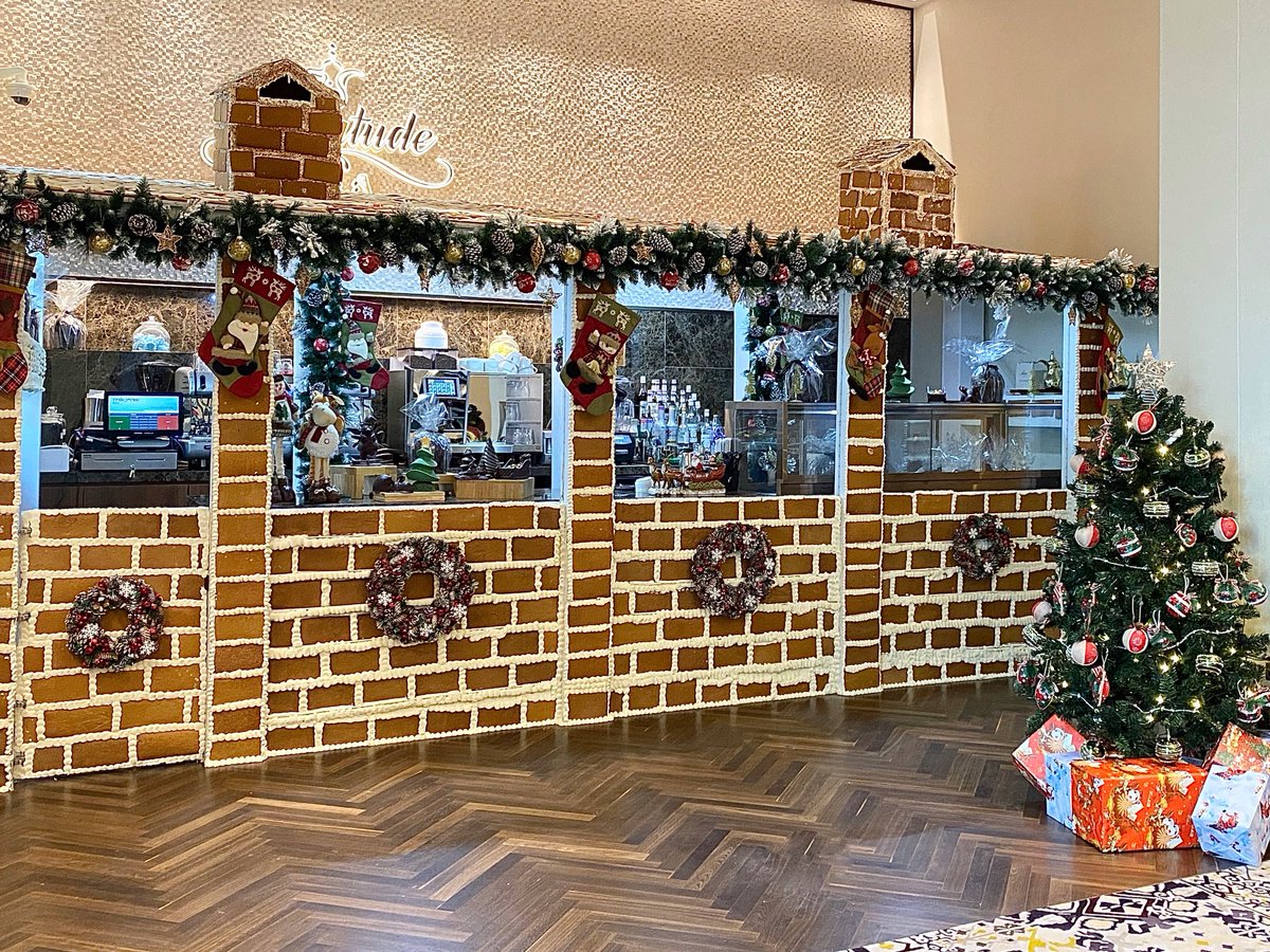 AlwadiHotelDoha's tweet photo. Crafted with such detail, make sure to stop by and visit our Ginger Bread House.
#AlwadiHotelDoha #MGalleryCollection #MGalleryHotels #MGalleryMoments
#MemorableMoments #ChristmasDay #GingerBread #NewYear2020 #Doha #Qatar2020 https://t.co/jV1tf5i0dV