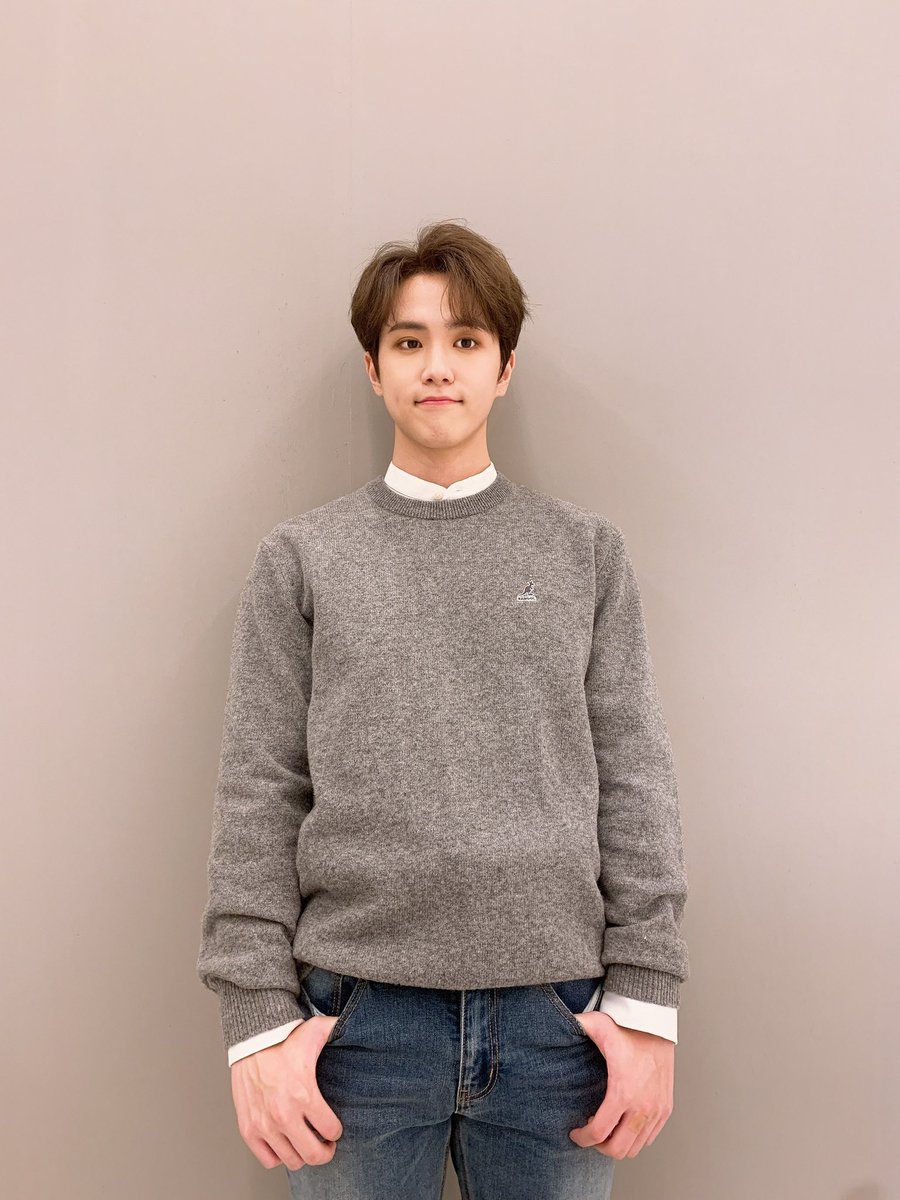 KDH_official's tweet photo. [#김동한] 🤨🤨 https://t.co/BRHavb0Ahk