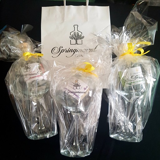 SpringmountG's tweet image. And breathe! Last gift sets completed for Christmas and we are off for a few days! ❤️💜💚🧡 Tag someone in who needs this for Christmas (or needs to buy it for you!)

#springmountspirits #springmountgin #springmountrum