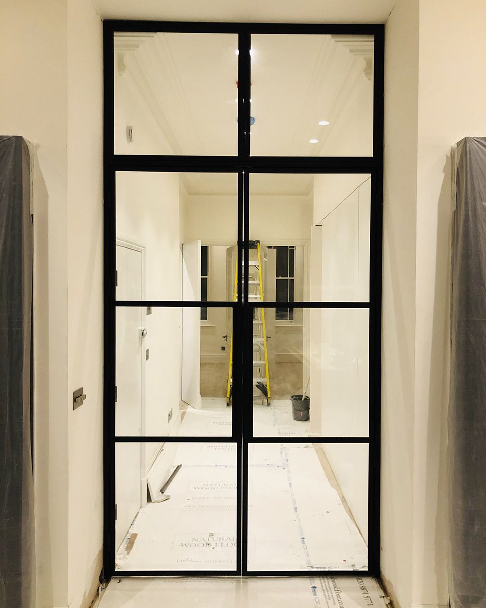 johnson_bespoke's tweet photo. Another huge set of Steel Crittal style doors installed at this beautiful apartment in London.
We fabricated these doors with large glass panes and thin profile Steel to create a sleek and minimal look in this grand hallway.
#steeldoors #johnsonbespoke https://t.co/YGKcJLra1z