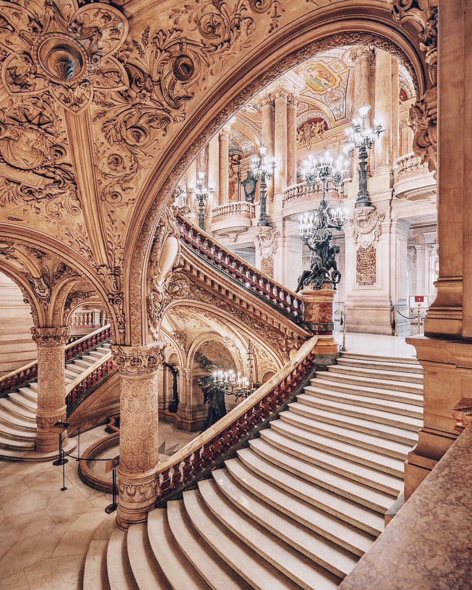 syiphee's tweet photo. Opéra Garnier in Paris https://t.co/N87XqHXmET
