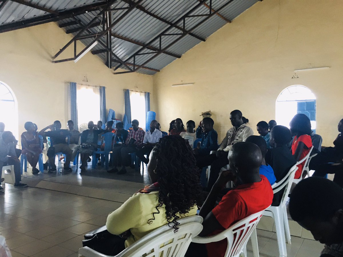 lkccumedia's tweet photo. Day 3
Isiolo Mission
 Door to doors 
Review sessions 

#Isiolo4Jesus #LKCCUAnnualMission #KCvsCHI #RedCableChristmas #MondayMotivation #mondaythoughts #MondayMorning https://t.co/Nixtx1K5OC
