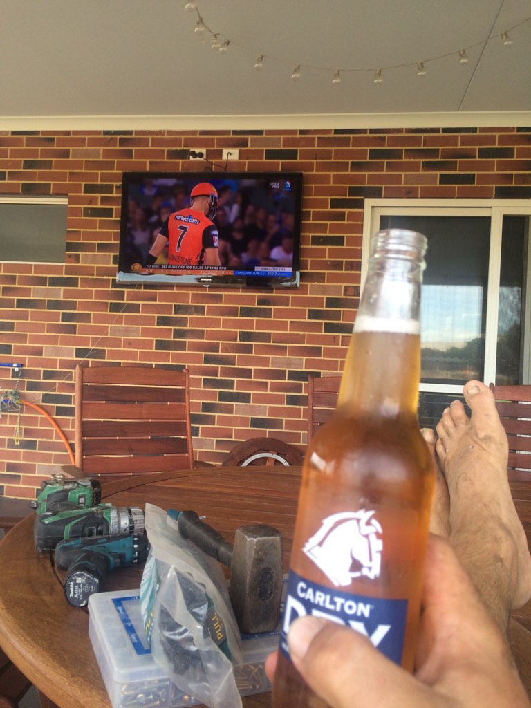 Hamish_minton's tweet image. Tools Down, hard earned froth ...#getscorched