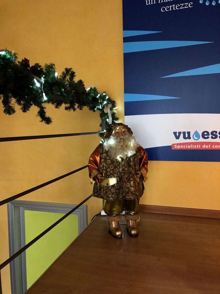 Vuesseimpianti's tweet photo. Buon Natale per ogni Vostro sogno che vorrete realizzare... per ogni vostro momento speciale, per ogni realizzazione professionale!

AUGURI DI BUON NATALE DALLO STAFF BIOEDIL VUESSE
★ AUGURI  ☆　♥ ☆　♥ ☆ ♥　AUGURI　♥ ☆ ♥　AUGURI　☆  　♥ ☆　　♥ 　AUGURI　♥　AUGURI https://t.co/Hs6eL9zmzl