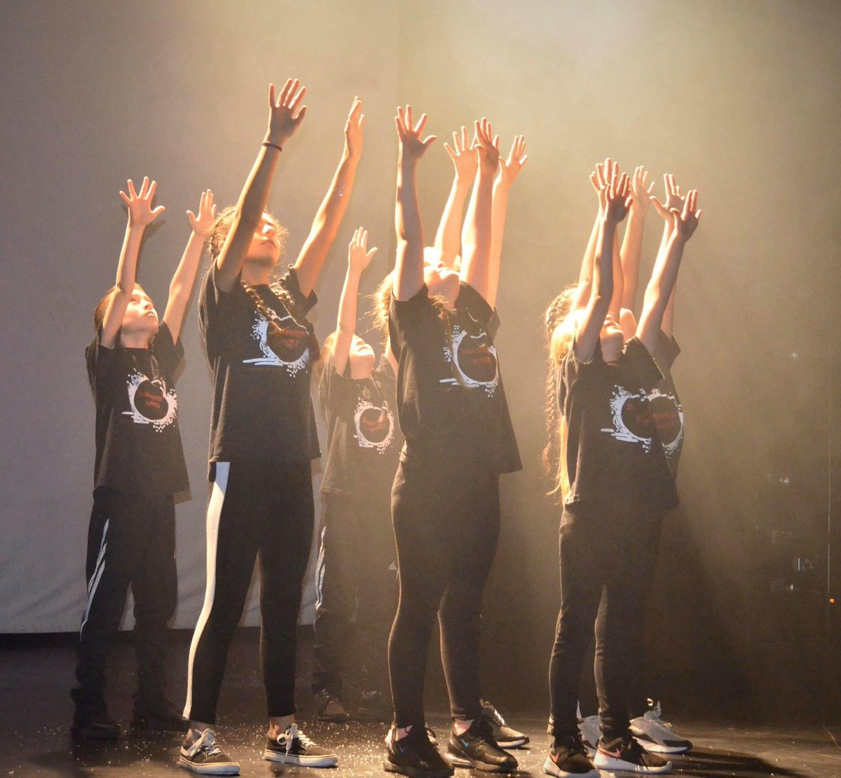 danceforcewolv's tweet photo. Reach for the starz! Join us in January https://t.co/4BlPD6ce8n #danceforcewolves #joinadanceclass #wolverhampton https://t.co/sfJ1PSpfz6