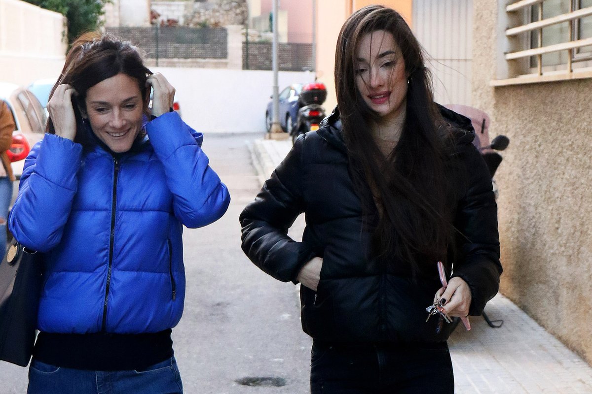 Lecturas's tweet image. Adara no se separa de su madre en su momento más decisivo... Así es su día a día en Palma #GHVIP7 #VivaGranHermano lecturas.com/actualidad/ada…