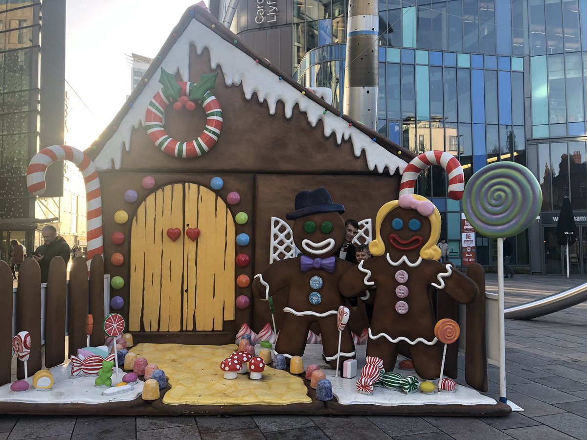 KimberleyJenk13's tweet photo. @OliverJ94470134 @carljenkins5 #gingerbreadmun https://t.co/jZ5MyNxOhR