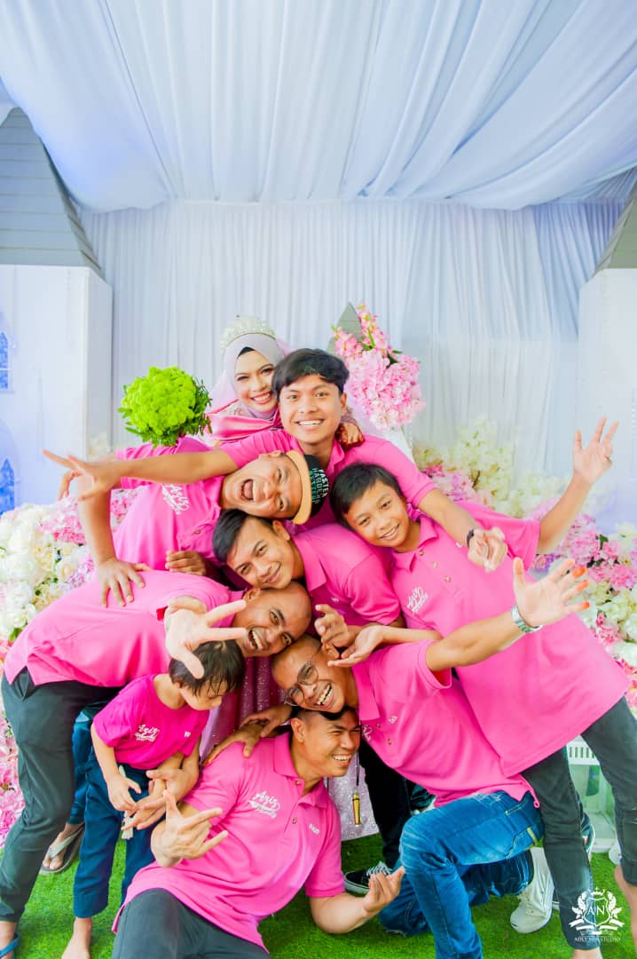 ZackDJLB's tweet photo. 9beradik. sorg ja pompuan . Jadinya bila kwen kena pksa pkai pink semuanya 😂😂😂 https://t.co/hrvE5KATEb