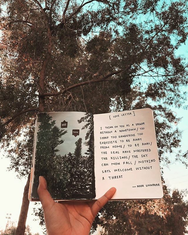 muslimcreatives's tweet photo. #CMWArtMonday from @noor_unnahar: [Love Letter]

I think of you as a dagger without a hometown / too sharp too dangerous too exquisite to be away from home / to be away / the seas have mastered the killings / the sky can now fall / nothing says welcome without a threat ✨🧿 https://t.co/zeAR1gXBdB