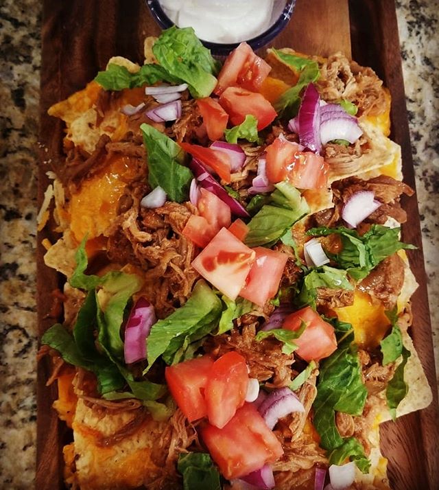 BBQ Pulled Pork Nachos 
Nachos are one of my favorite appetizers. Pork adds so much to it. 
_____________________________

#nachos #pulledpork #bbqsauce #bbqpork #appetizer #sourcream #tomato #cheese #2ndhelpingcooking…

📸 instagram.com/p/B6a6ZKjl92x/ via tweet.photo