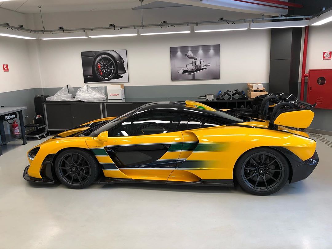 sennabrand's tweet photo. 🇧🇷 Este McLaren Senna é uma releitura das cores do capacete do Ayrton. Mais SENNA que isso, impossível.

🇬🇧 This McLaren Senna remembers the colors of Ayrton's helmet. It is impossible to be more SENNA than that.

#McLarenSenna https://t.co/HQDex1bFEh