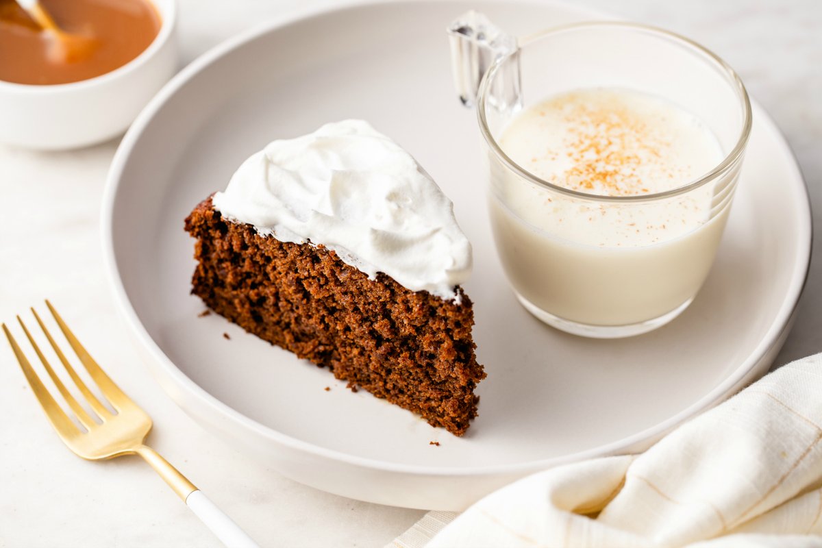 bakingaddiction's tweet image. AD | Gingerbread Cake is rich, moist, and full of ginger flavor. This holiday classic is easy to whip up and will be a hit with your guests! mybakingaddiction.com/gingerbread-ca…
@BobsRedMill