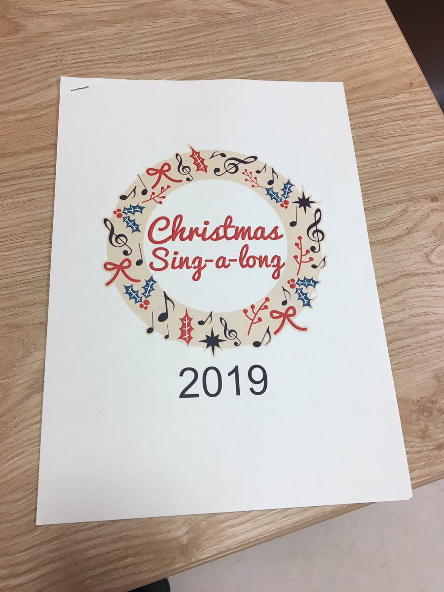 LWardnsft's tweet photo. Decorating gingerbread houses and a Christmas sing-a-long... 🎄✨❄️ Fa la la la la la la la Lark 🎶 https://t.co/ZsOOfZ85rO