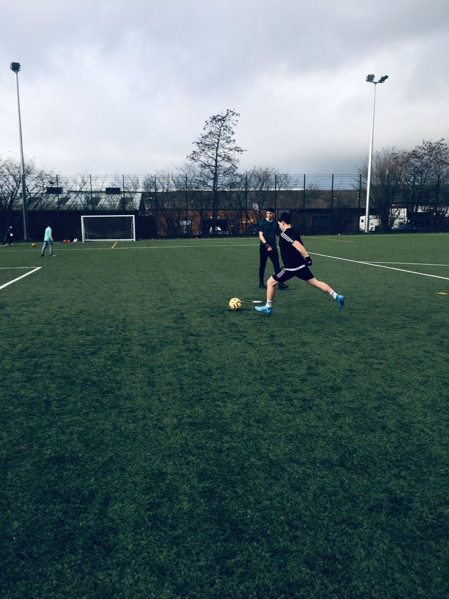 TheBMFCofficial's tweet photo. 💪🏻 | The lads hard at work before the Christmas break, all ready for our next fixture in January...

Can we get back to back victories for the first time in Brian Munich history? 

#BMFC #HardWork #Motivation https://t.co/Gr8sl9rKzM