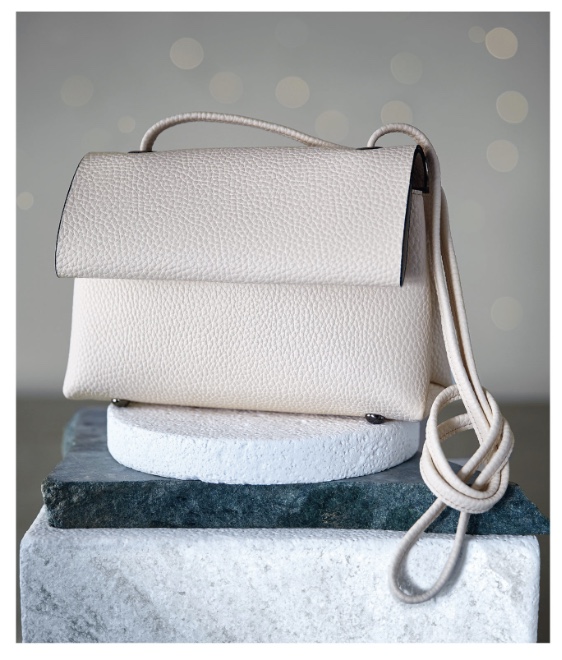 Starlite_Shop's tweet photo. The basic bag that should not be missing in your closet 💕 find it in  @elcorteingles stores or on our page 👉 https://t.co/xbMZ943eyN 🛍 https://t.co/VvvFyZeVic