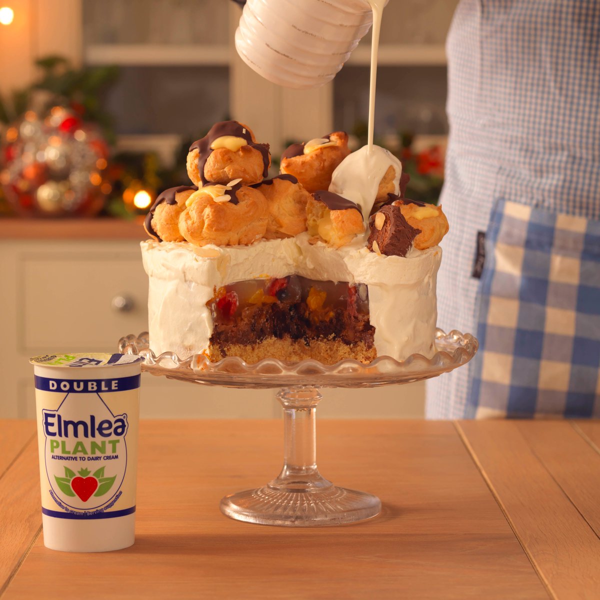 Have you been desserted at the Christmas dinner table? You’re not the only one! With a quarter of Brits arguing over what to have for pudding on Christmas Day, Elmlea Plant have created the ultimate dessert – perfect for every festive preference! bit.ly/2rr8yYE