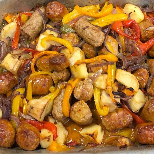 LiberatedState's tweet photo. #beyondmeat #beyondsausage #delish #sausage # peppers
.
.
.
.
.

#culturedtealeaf #teahungrynation #feedyourteaaddiction #homecook #vegan #veganrecipes #vegetarian #laphet #organic #manipuri #gourmetcookingforthelazy #foodie #spicy #newengland #eat_tea_o… https://t.co/80ElThTYvD https://t.co/3XpnsiRv8e