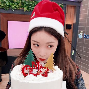 TNUHeadCalli's tweet photo. 🎄
#NewProfilePic https://t.co/PqDQ63vOdV