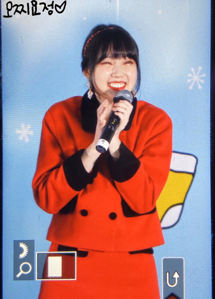 mochifairy0819's tweet photo. 191223 코엑스 프리뷰

#GFRIEND #여자친구 @GFRDofficial  
#예린 #YERIN #정예린 #イェリン https://t.co/2JMLIen6dU
