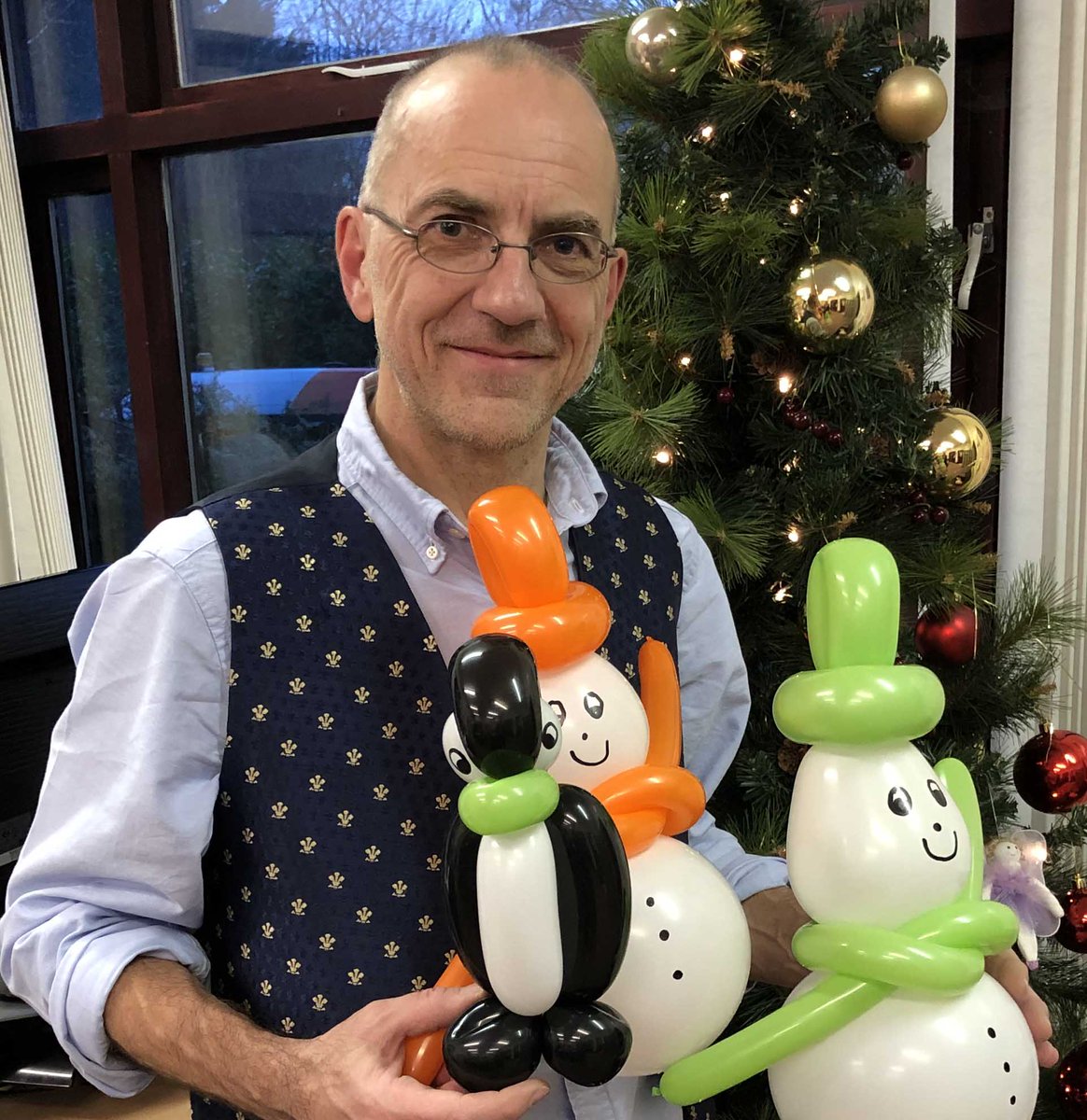 With a donation of £400 <a href="/GCFWoking/">GCF</a> are delighted to hear that <a href="/SendFamilyLink/">Send Family Link</a>, part of <a href="/prisonadvice/">Pact</a>,
held 2 fantastic family days last week! Many thanks to Mr Tims Magic for bringing festive cheer (and many balloon animals) to all the families! shorturl.at/hkxAZ