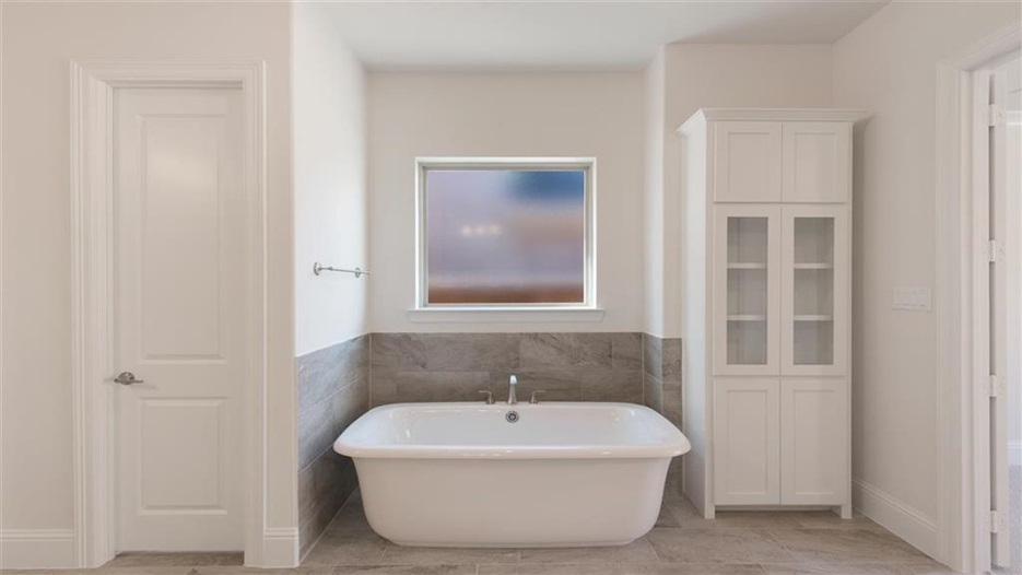 Find your #HappyPlace at 8714 Happy Hollow Drive in #FriscoTexas. This 4,186-square-foot #home features 4-bedrooms, 4-bathrooms, 2-half bathrooms, and a 3-car garage. This is a must-see. Learn more here: fal.cn/35JXm #FriscoTX