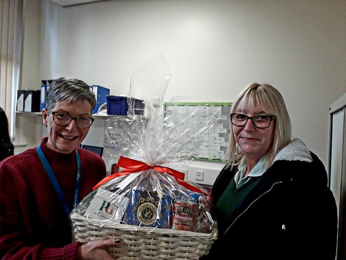 Congratulations to Tracey Hind, winner of the NGH Domestic Services Christmas hamper for 100% attendance in 2019 #whoswonatCentral? <a href="/SheffieldHosp/">Sheffield Hospitals</a> <a href="/jones5_andrew/">BanTwoFor</a> <a href="/karenpr89651815/">Karen Pryor</a>
