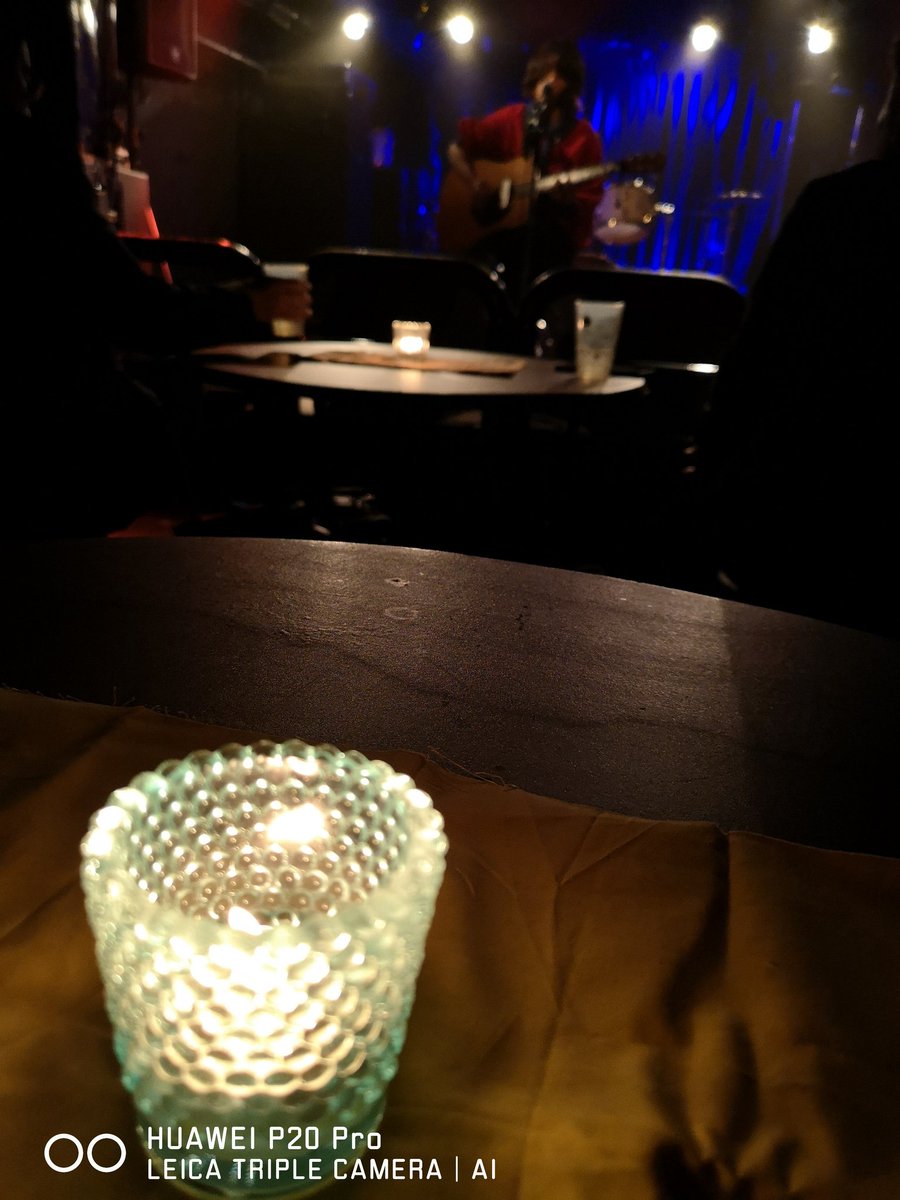 mu_hoku_arashi's tweet photo. 今月行きたかったライブ5本程諦めてまして⋯ その中にTreeTreeTreeの年内ラストライブもあったのですが、何とかソロの方は見に来れました!アコースティック久し振り!自分の中で呼吸を忘れる様な歌声なのは王子こと七条さんと 川原さん。そしてShinくんなのよね♪
#本日は #TreeTreeTree #Shinくん https://t.co/eQylDHiK7R