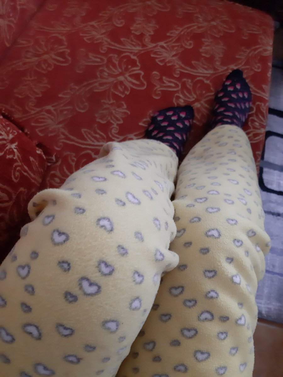 Banuinci4's tweet photo. Hava çok soğuk. Isıtacaklar finansal köpekler yazsın. https://t.co/LVRod6r7LZ