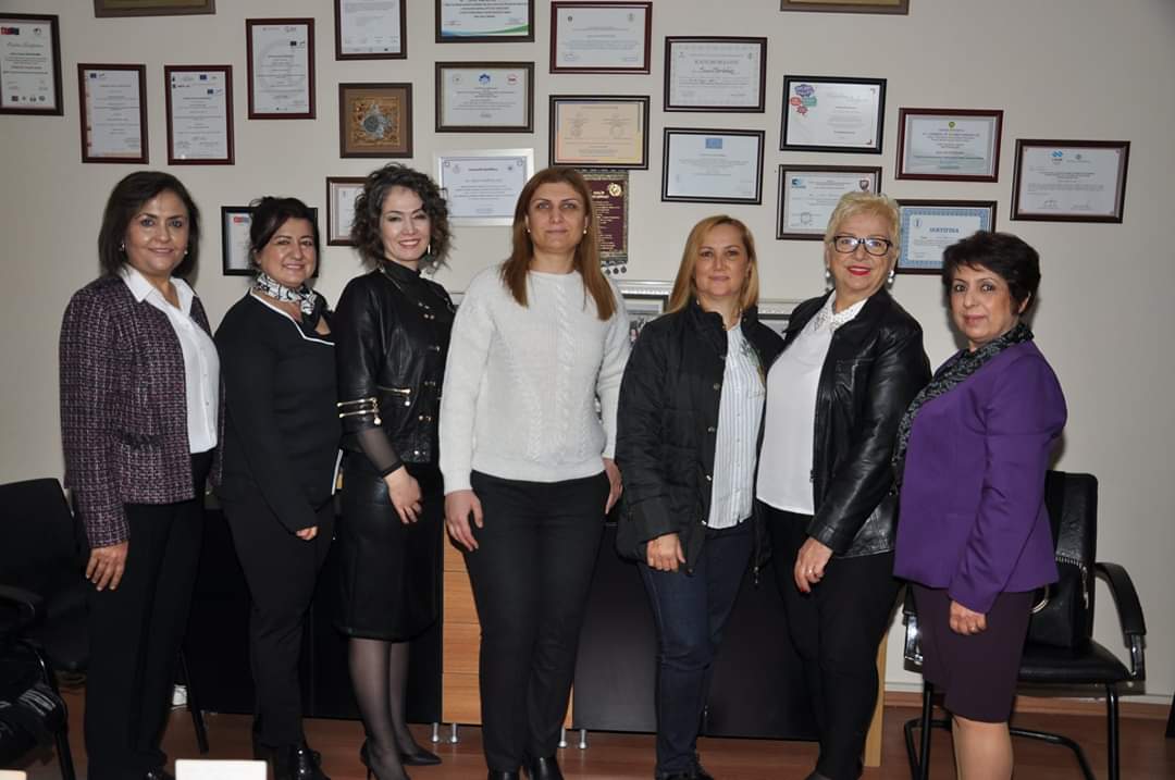 İlimizde faaliyet gösteren Kadıneli Üretim İşletme Koop, Kıvılcım Kadın Üretim ve İşletme Koop, Sağlıklı Nesiller Koop, Çukurova Gülen Yüzler Kadın Üretim Koop başkan ve Yön. Krl üyeleriyle kadınlarımızın iktisadi hayatta etkin rol oynayabilmesi için fikir alışverişinde bulunduk.