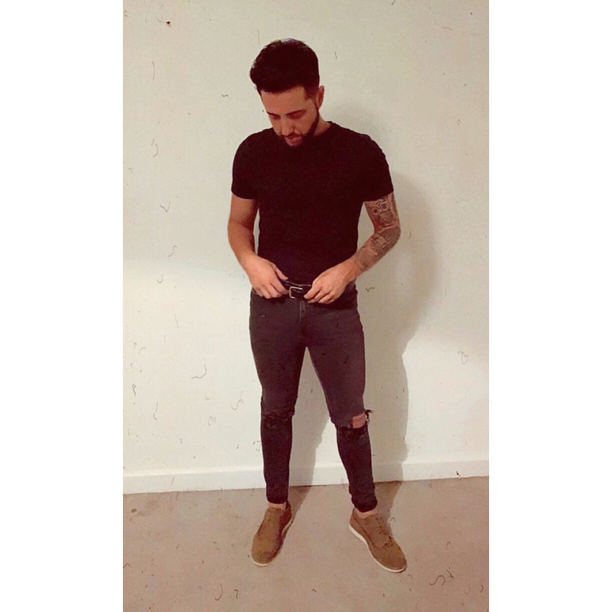 Jonnlewis5's tweet photo. Had the best night on Friday with you ❤️🖤 https://t.co/a82n5VNMhL