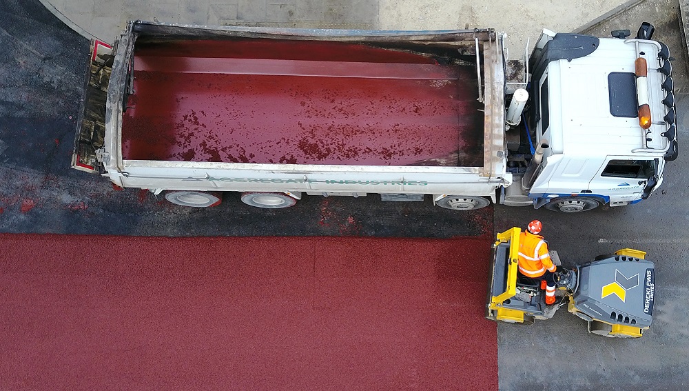 Holcim_UK's tweet photo. On a mission to improve #roadsafety 🚲 🚗 🚌 Our SuperColour range of high-performance coloured #asphalt is ideal for colour demarcation on #cycle and #bus lanes. Durable and able to produce bespoke colours, find out more here: https://t.co/ULf3kSoeN1 #roads #construction https://t.co/C2Zx6esNCh