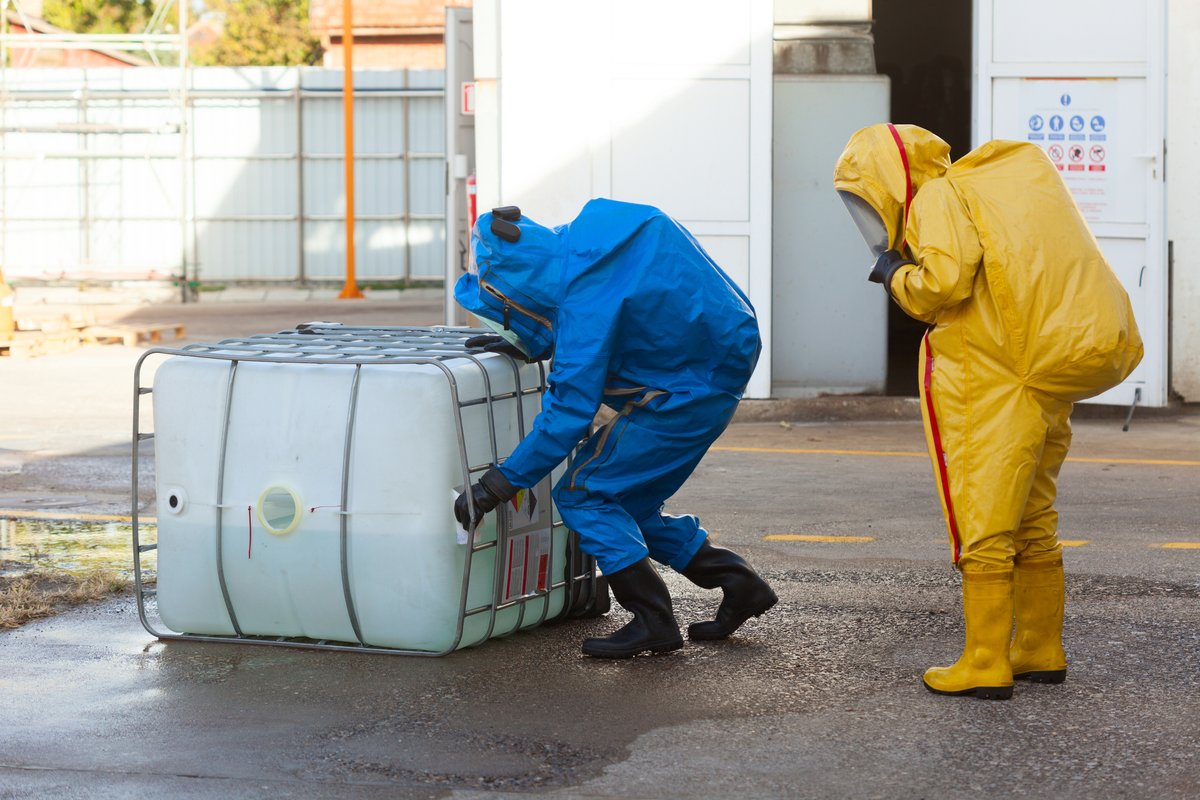 IA_ChemSafety's tweet photo. I created this FREE accreditation course to tackle the incredibly massive number of chemical safety mistakes that happen all over the UK
https://t.co/KCOwd2hKoS https://t.co/lKsFTNSBC2