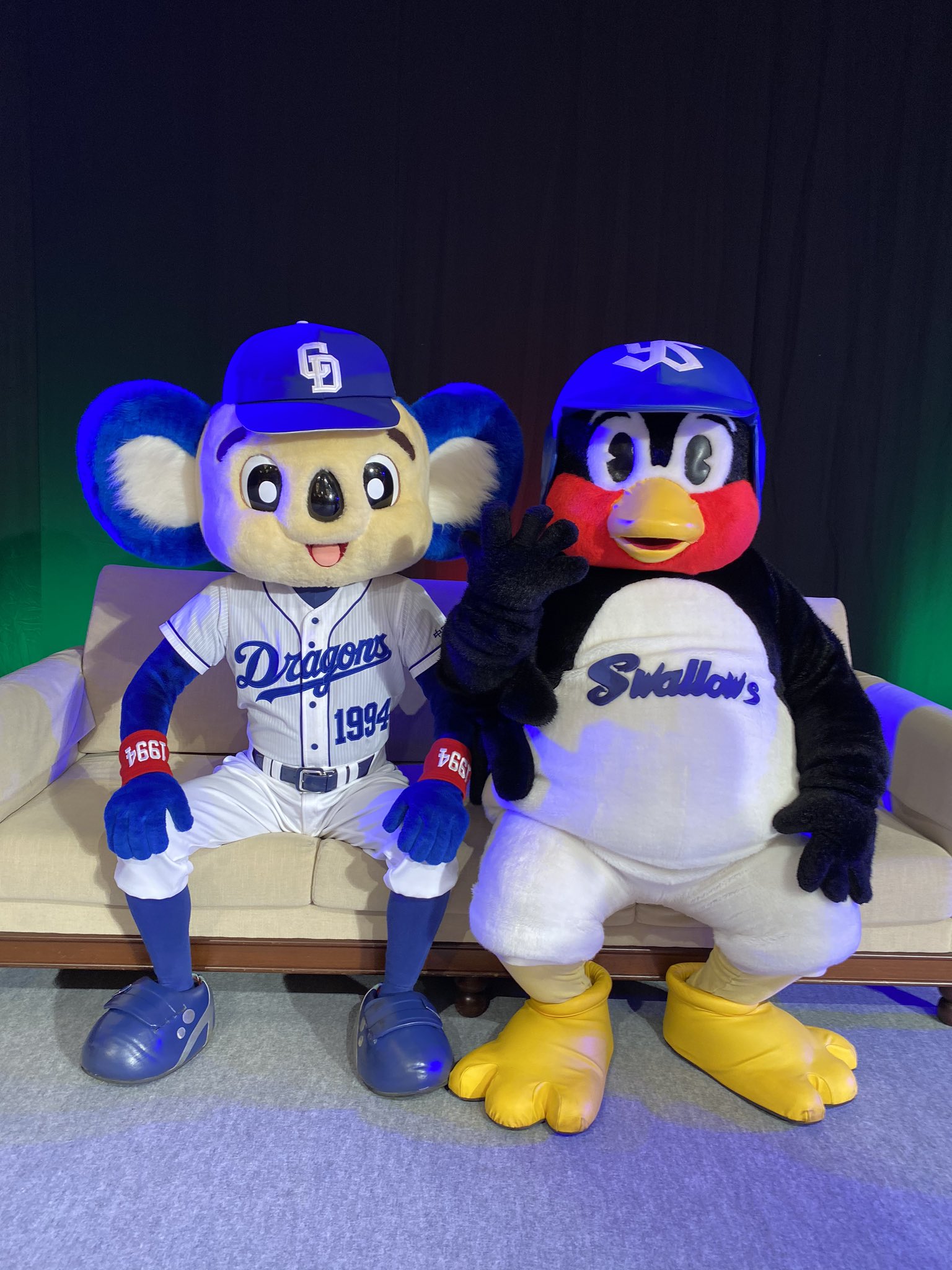 中日ドラゴンズ公式 本日も名古屋観光ホテルにてドアラつば九郎のディナーショーを開催しました 温かい雰囲気で素敵な夜になりました 皆さん ありがとうございました 次は東京公演です よろしくお願いします T Co Zqkfxpd0fa Twitter