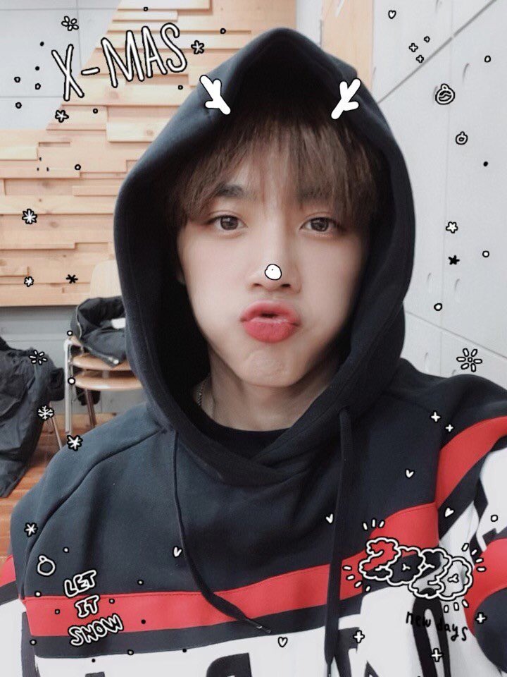 WE_THE_BOYZ's tweet photo. [선우] 메리선우스마스 https://t.co/3ZpSgYCsNf