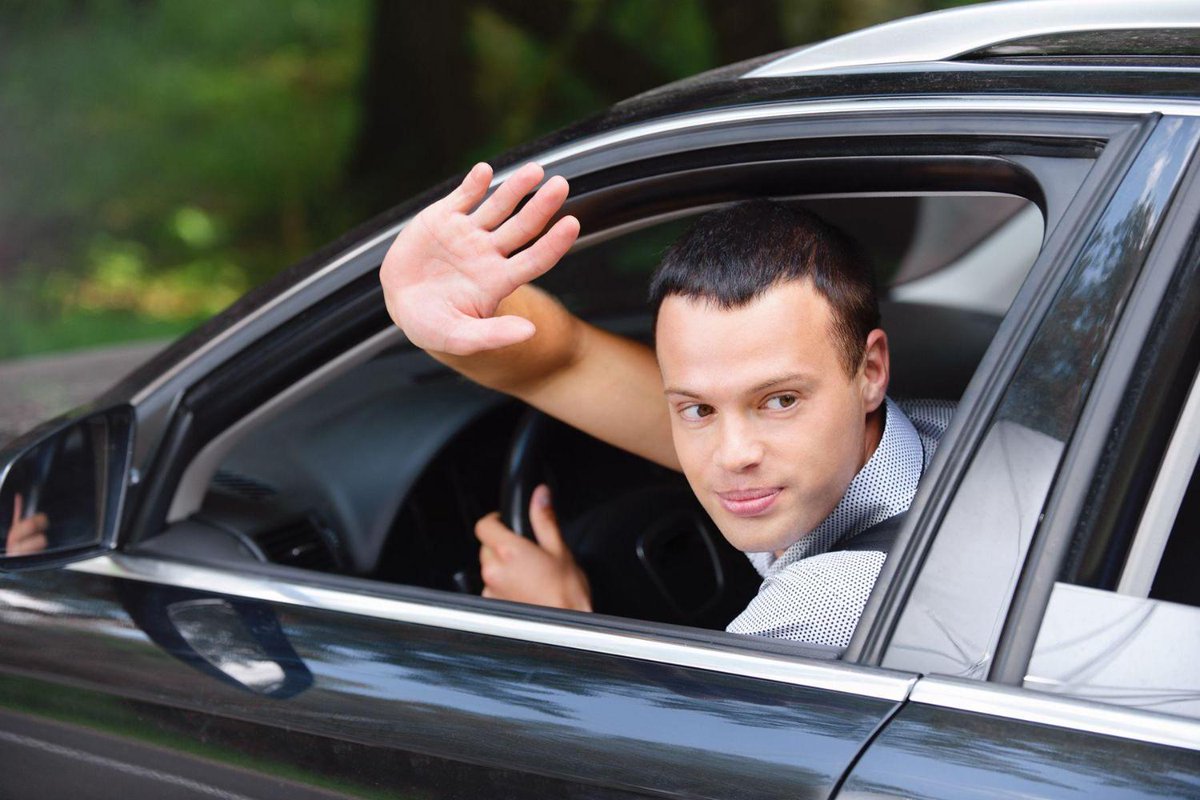 Lorraine Explains: The kindnesses on the road that can save a life driving.ca/column/lorrain…
