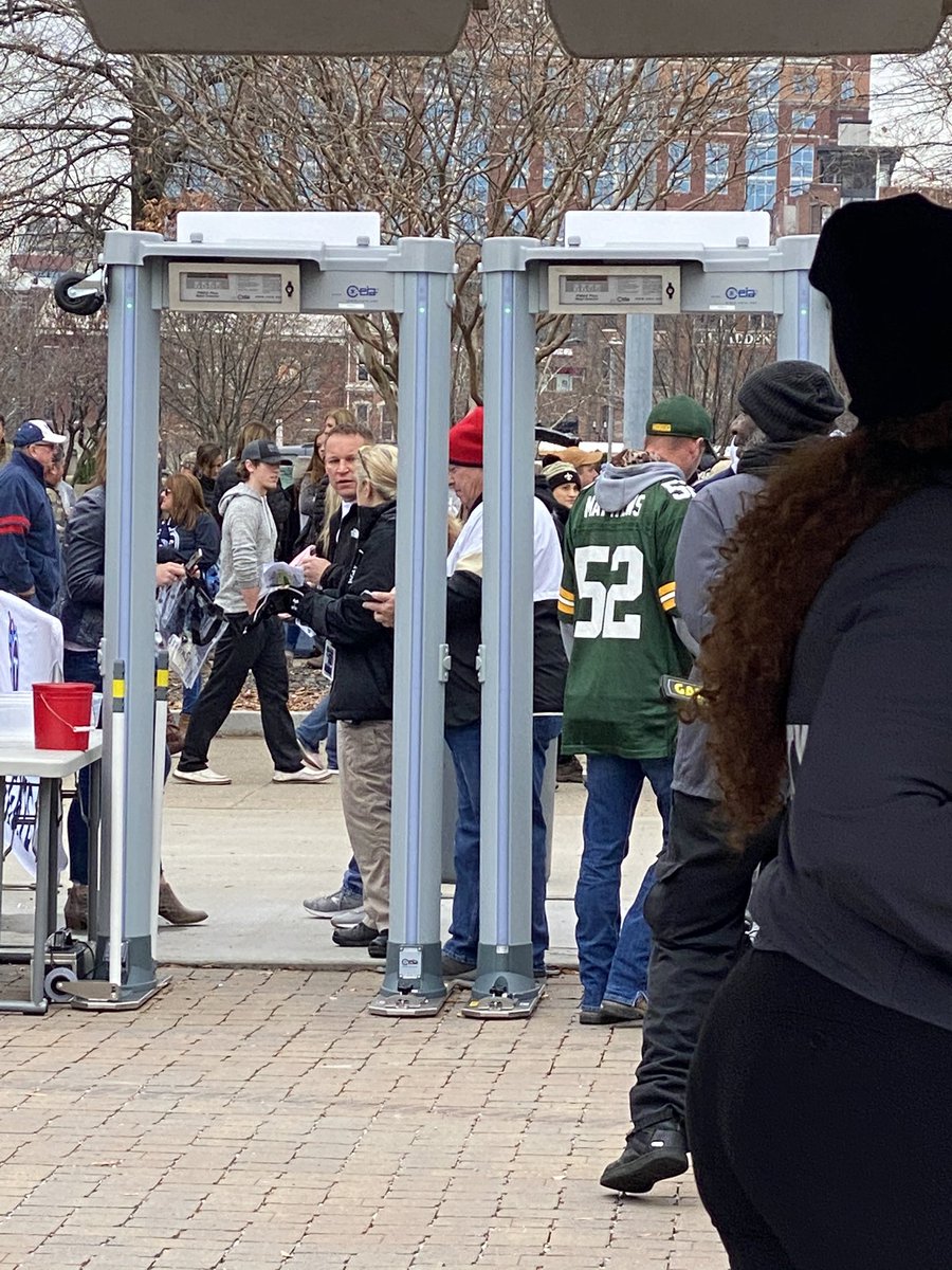 rhaney416's tweet photo. @TheDirtySports #CuckCam from the Titans/Saints game in Nashville yesterday https://t.co/2ijJIeqLmz