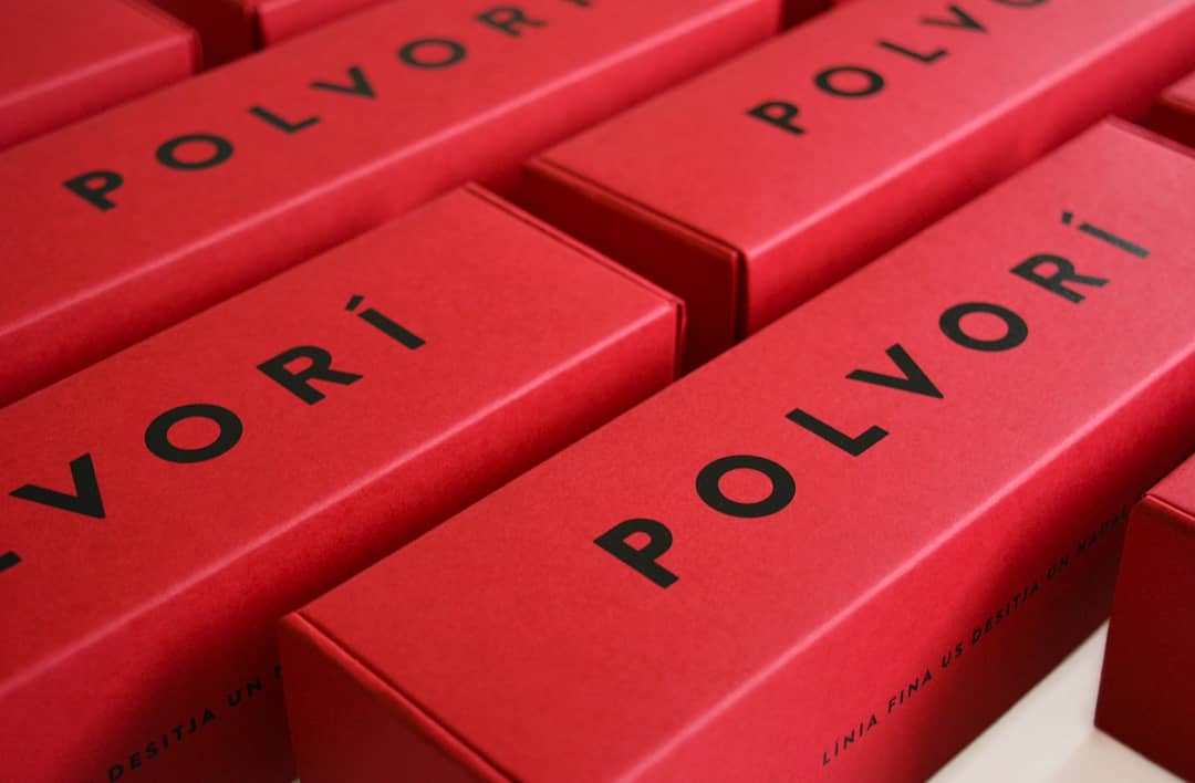 linia_fina's tweet image. #BurstChristmas 
This firecracker it's a shortbread cookie. It has been designed, printed and produced by @linia_fina studio & @TheFolioClub. It has been a real pleasure to work together on this explosive project. Many thanks to all of you & Merry Christmas! #barcelonadesign