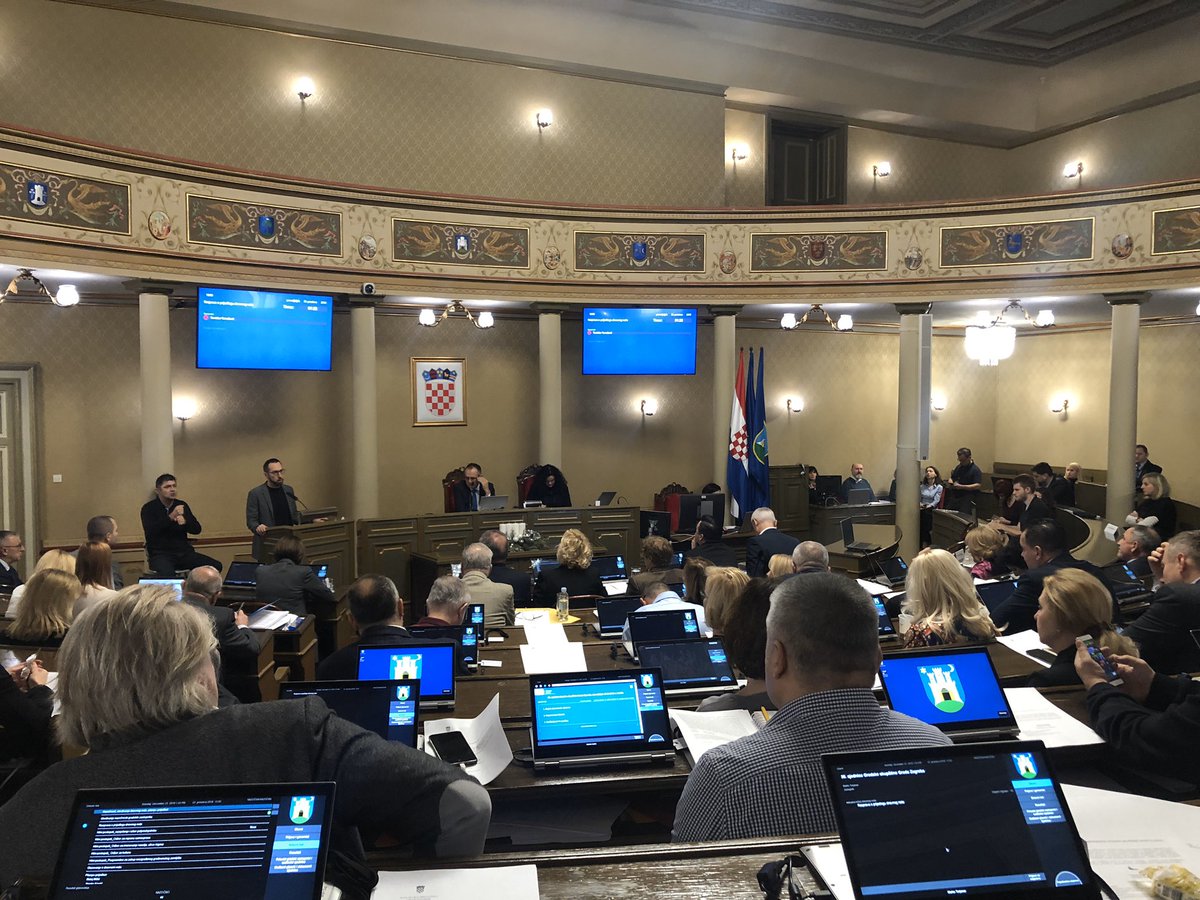 Oporba, 20 zastupnika želi za potpredsjednika Gradske skupštine izabrati Tomislava Tomaševića @senf1301 umjesto Krešimira Kartela, koji je podržao proračun za 2020. godinu.