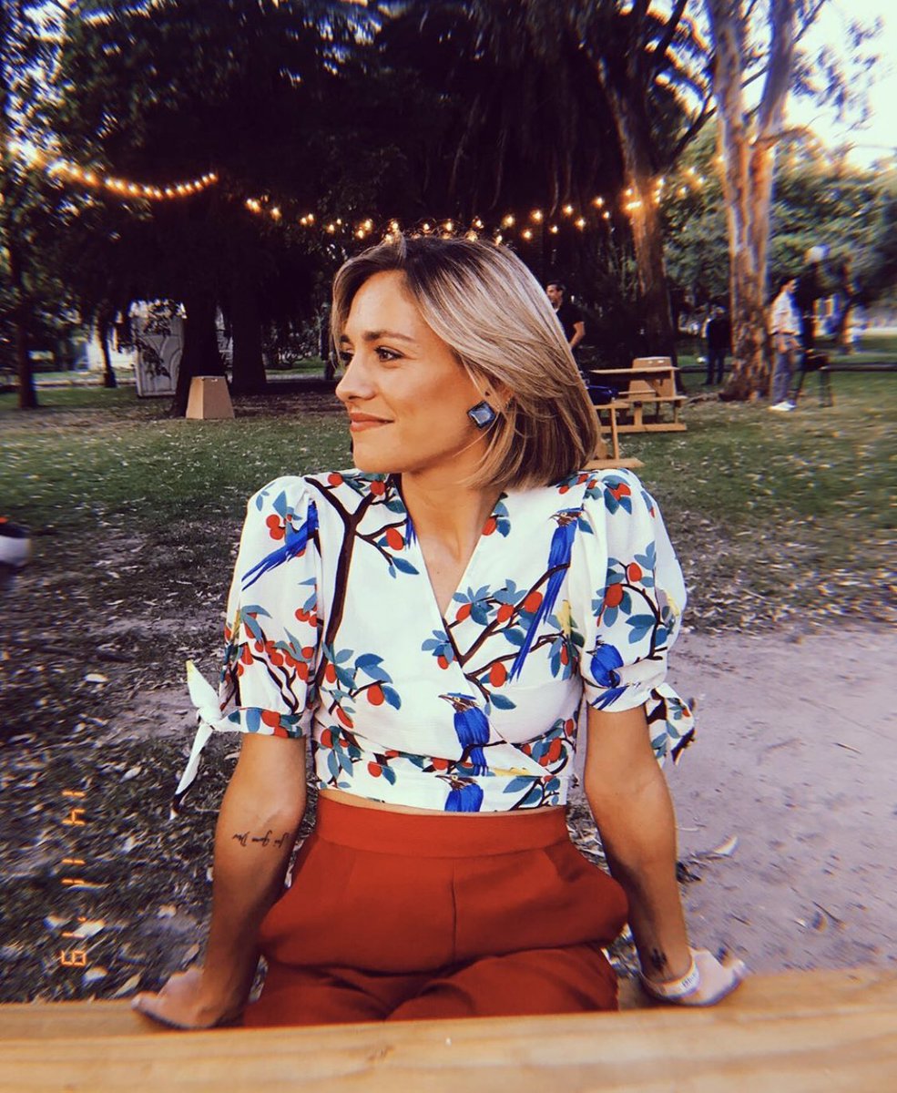 animadas_tv's tweet photo. ⏰ Tic Toc tic Toc ⏰

Cuenta regresiva para que termine el año y estamos acompañándote unos días más.

A las 10 por la @TV_Publica nos visita @rochi_ig, Flor nos trae tips de maquillaje playeros y para ojeras y @tomyto viene con apps navideñas para que seas la 1 en las fiestas. https://t.co/gyfr7ePBtO