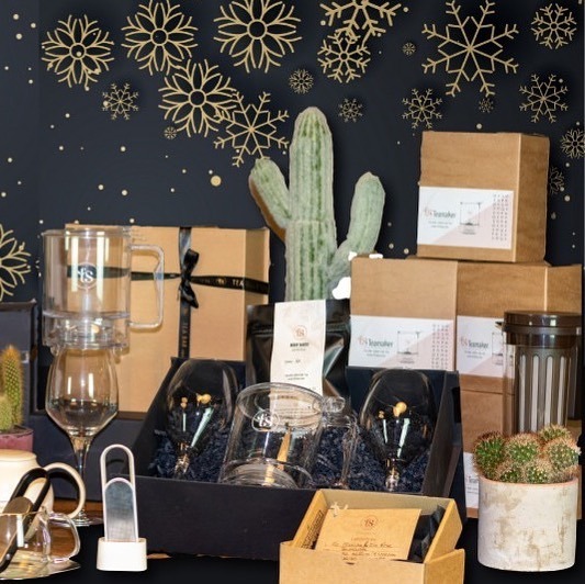 We are open untill 19:00 for any last minute gifts🎁...💚🌿 ift.tt/2EKY0q7