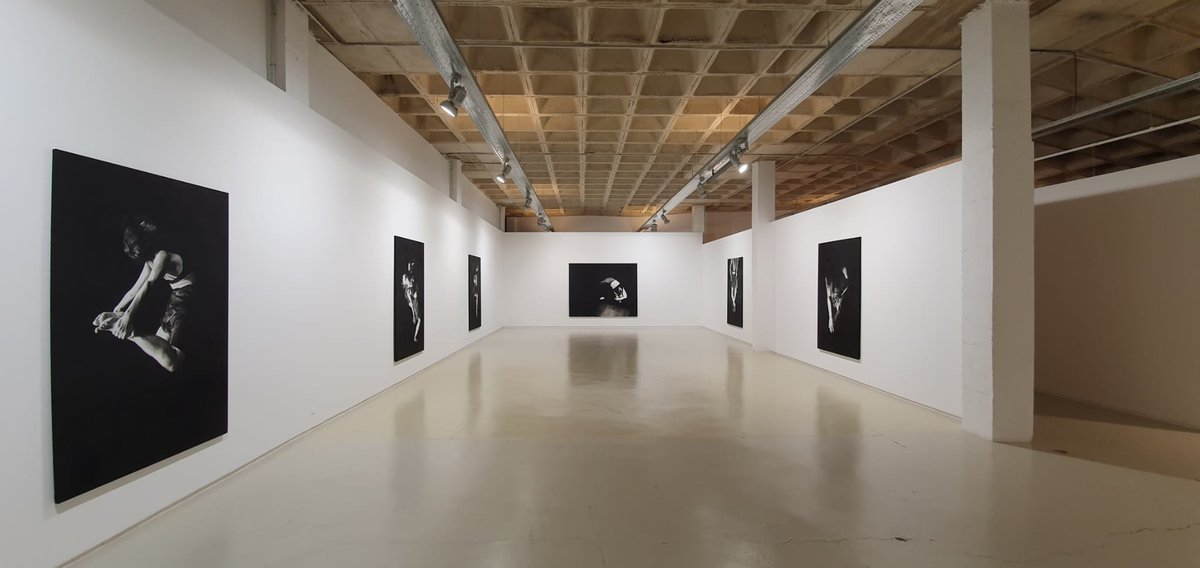 Felices fiestas a todos. Os esperamos en 2020!
We wish you a Happy Holiday season and look forward to seeing you in 2020!
Estaremos cerrados del 24/12 al 2/1/2020
We will be closed from 24/12 until 2/1/2020.

* Exposición actual/Current exhibition: Emmanuel Lafont "La gran luz"