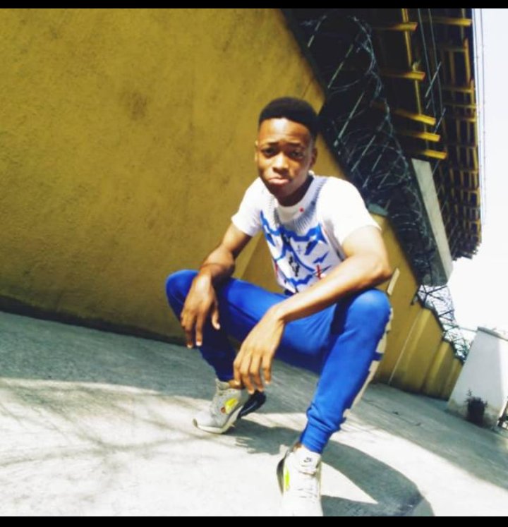 Hide ur gf becus am too hot 😎
#Bomboclaat