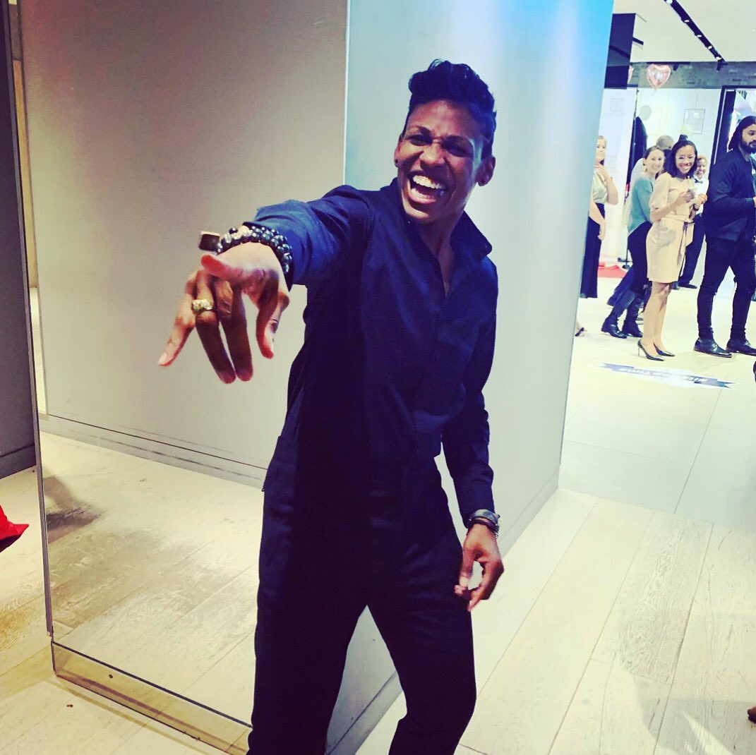 [CAPTION THIS] 😀

#vibes #mondaymotivation #fun #gotime