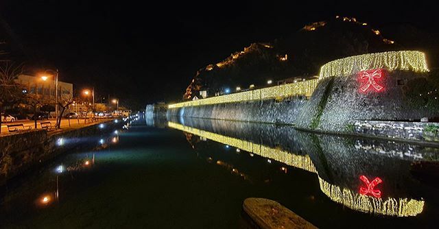 360_monte's tweet photo. Have you prepared your New Year’s resolutions, so you don’t stick to them again? 😏🎄
.
.
.
See more at👇🏻 https://t.co/oTcgr98nRt
.
.
.
#kotor #montenegro #360monte #travel #agency #newyear #christmas #lights #resolutions #tours #decoration #visitmont… https://t.co/ZFRlBqG0wu https://t.co/sHSKwXmNwa